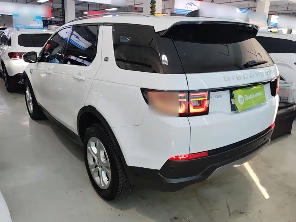 Land Rover Discovery Sport 2022 200PS 5 мест