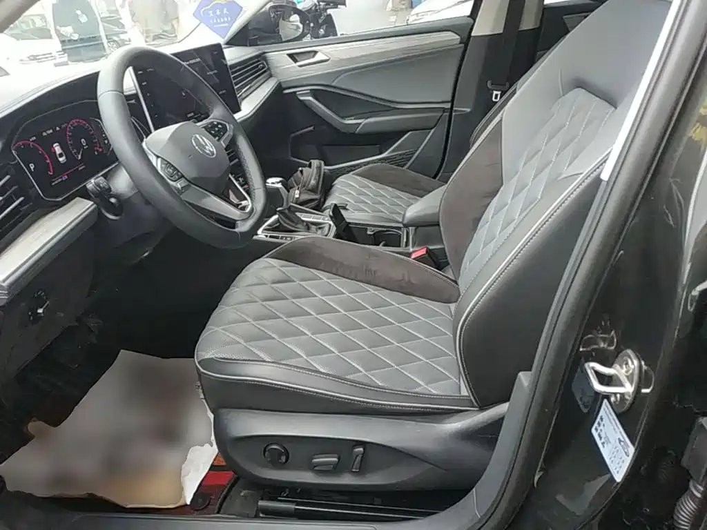 Volkswagen Sagitar — миниатюра 15