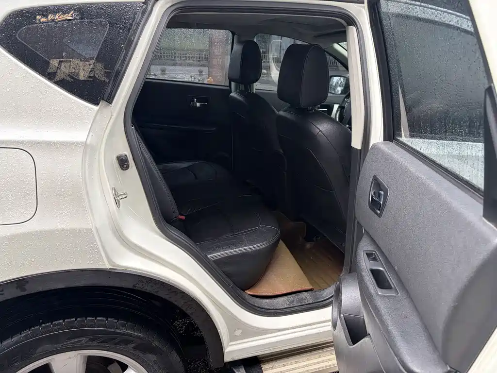 Nissan Qashqai — миниатюра 11