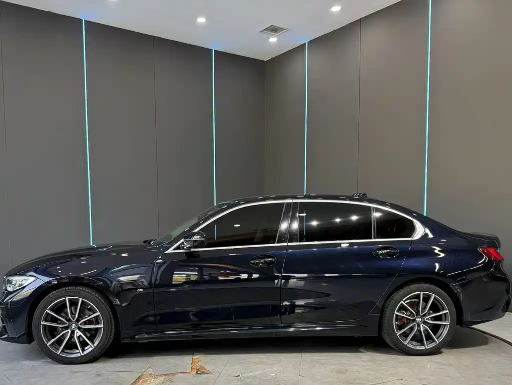 BMW 3 Series — миниатюра 4