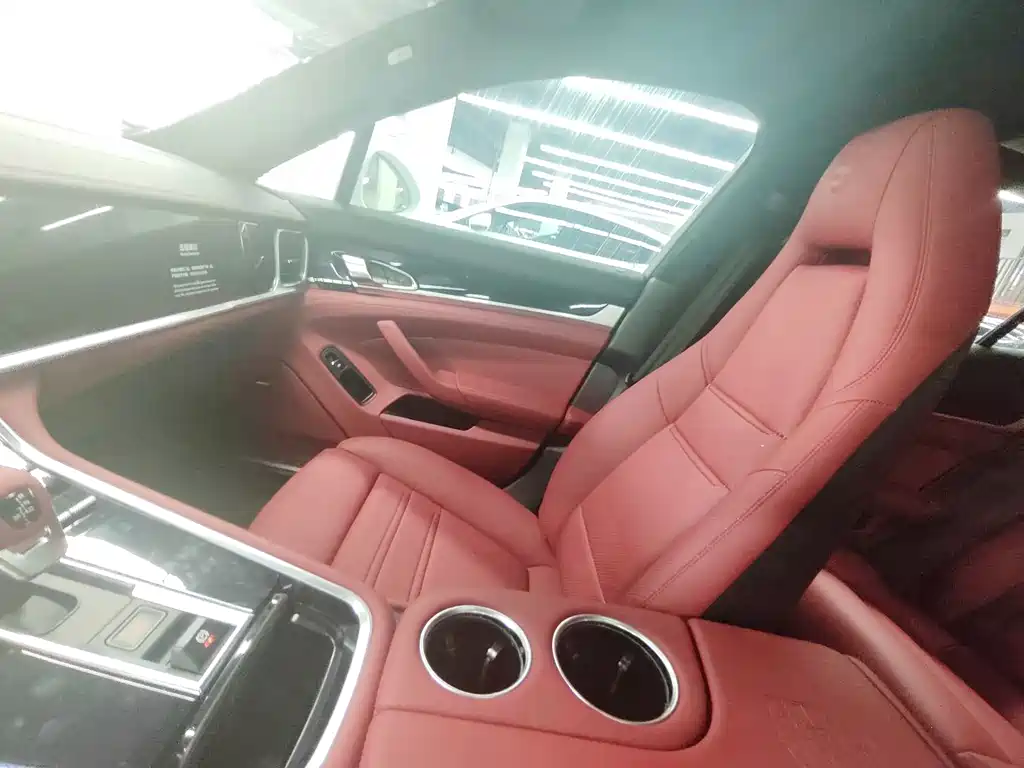 Porsche Panamera — миниатюра 9
