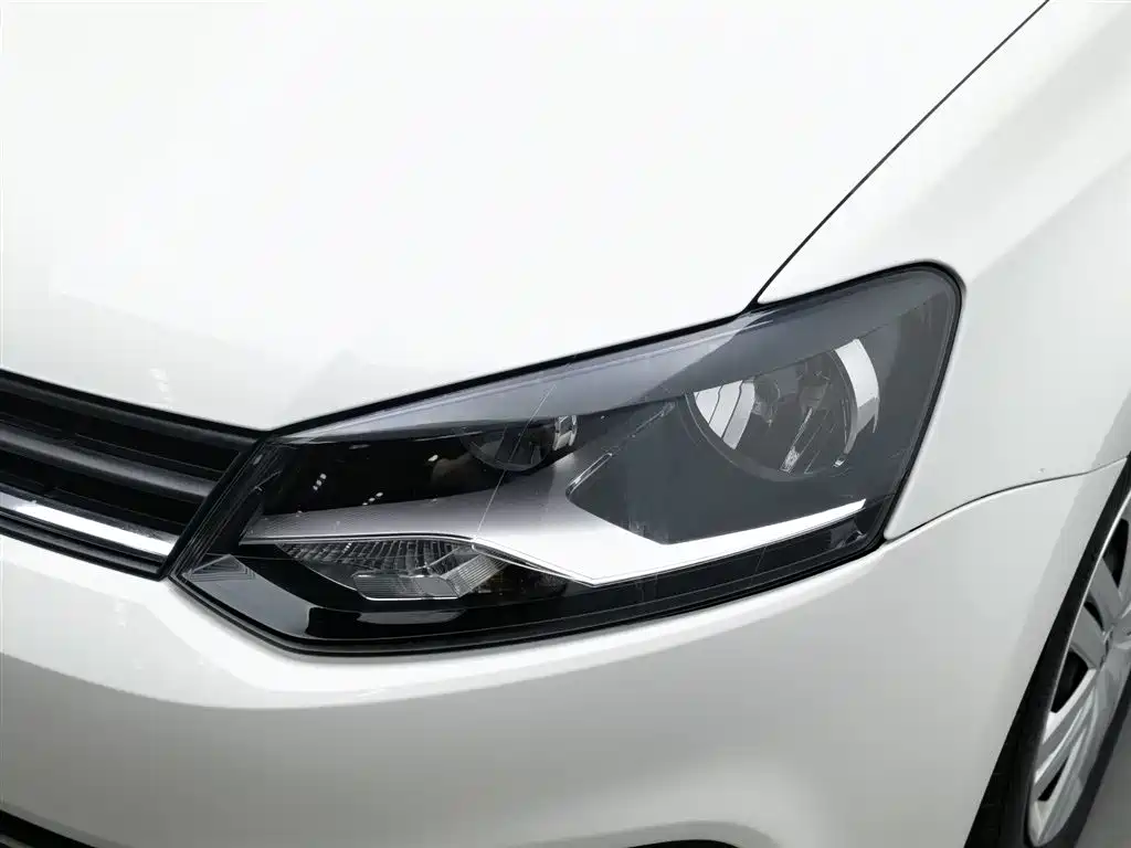 Volkswagen Polo 2018 1.5L MT