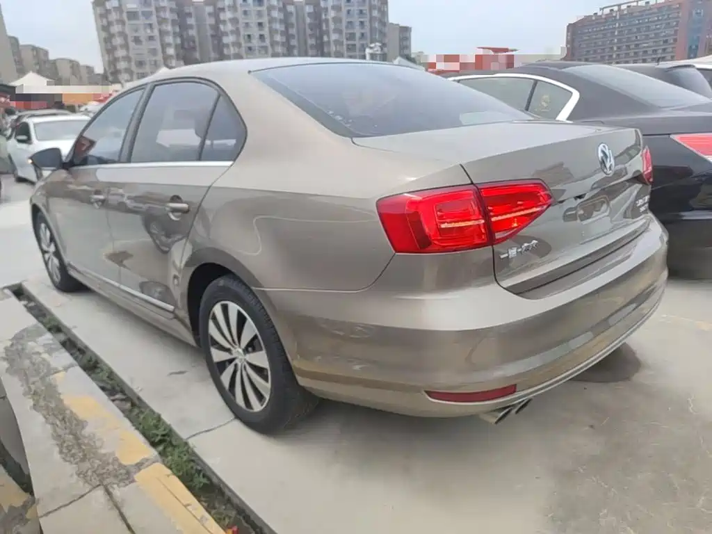 Volkswagen Sagitar — миниатюра 5
