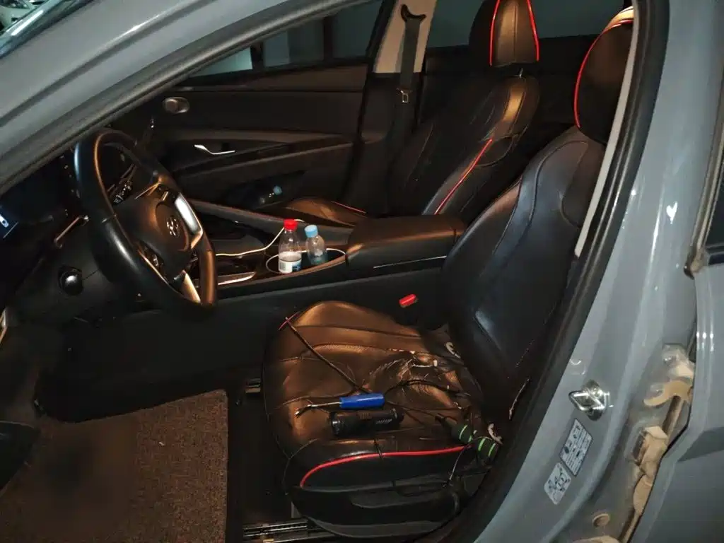 Hyundai Elantra — миниатюра 11