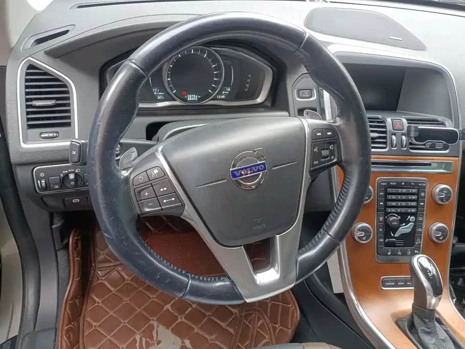 Volvo XC60 — миниатюра 15