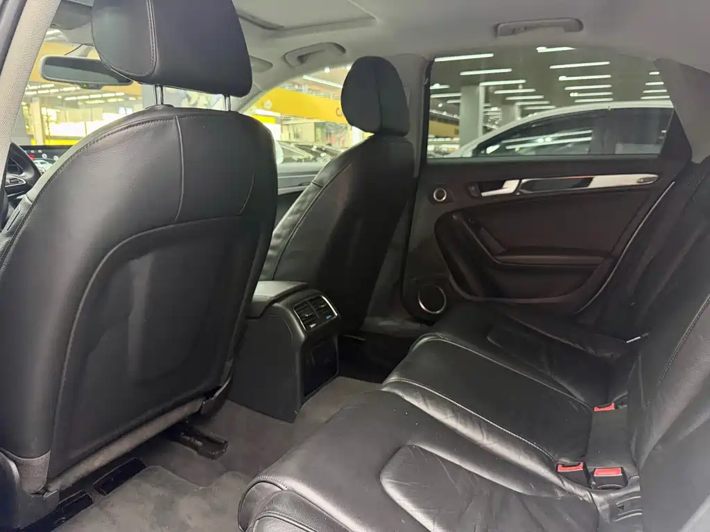 Audi A4L — миниатюра 11