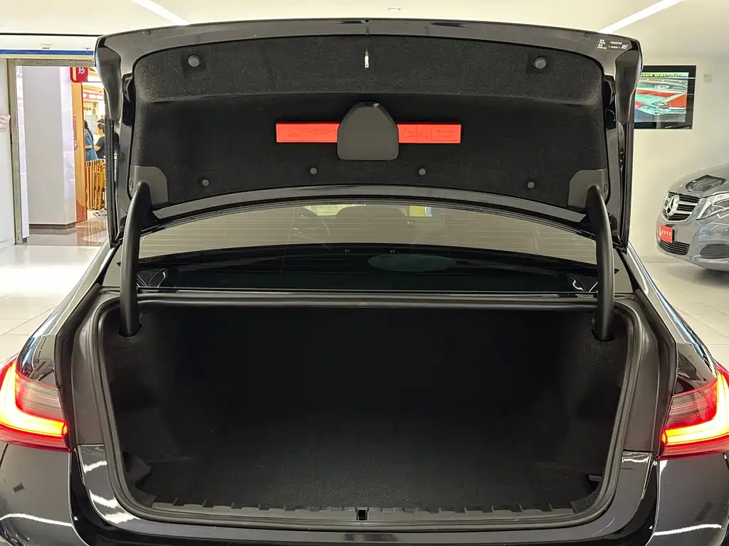 BMW i3 — миниатюра 8