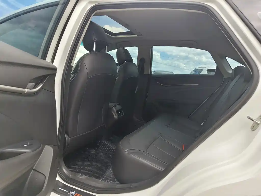 Buick Excelle — миниатюра 8