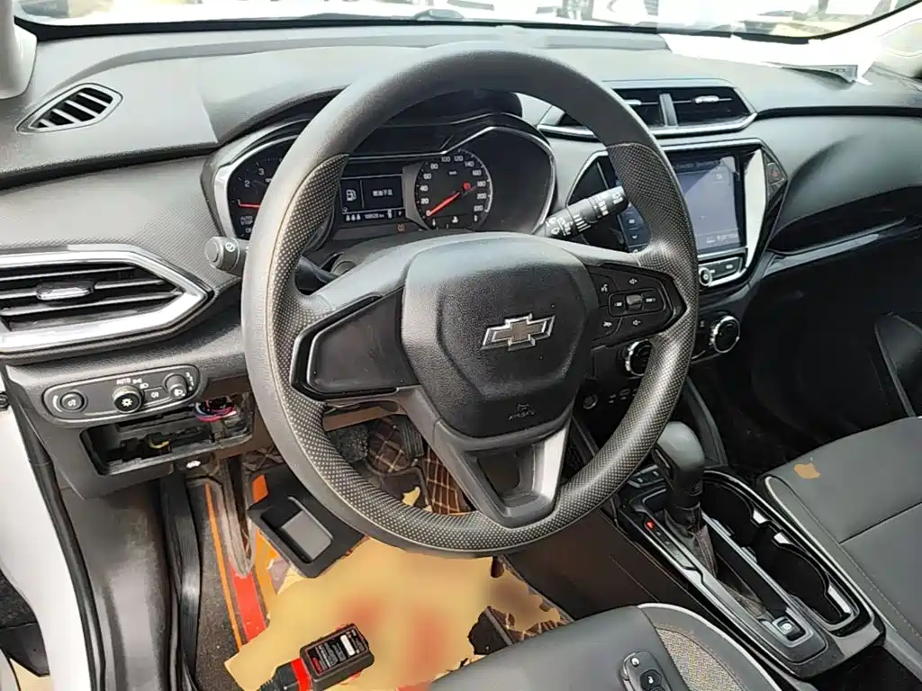 Chevrolet Tracker — миниатюра 11