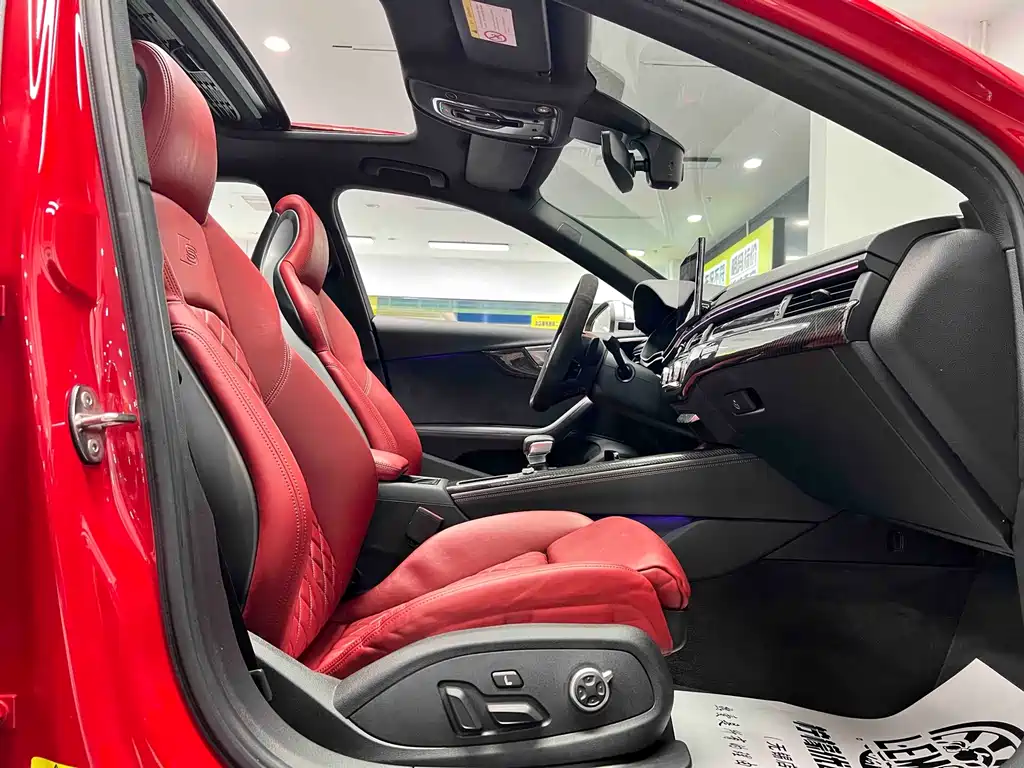 Audi S4 — миниатюра 18