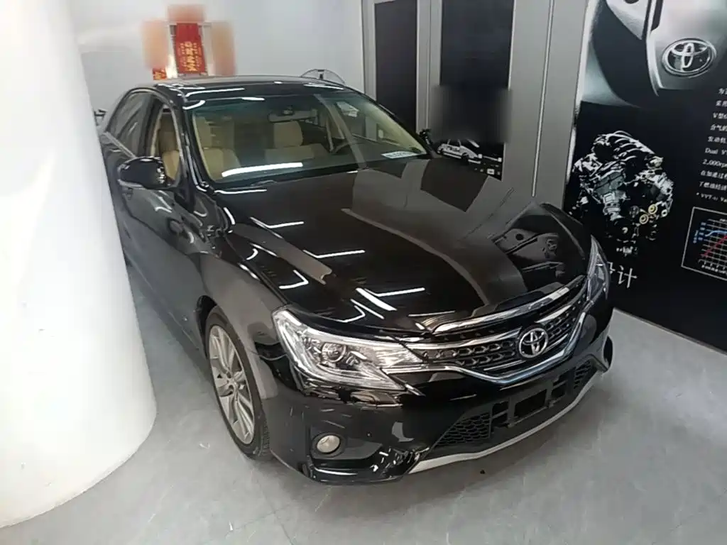 Toyota Reiz — миниатюра 4