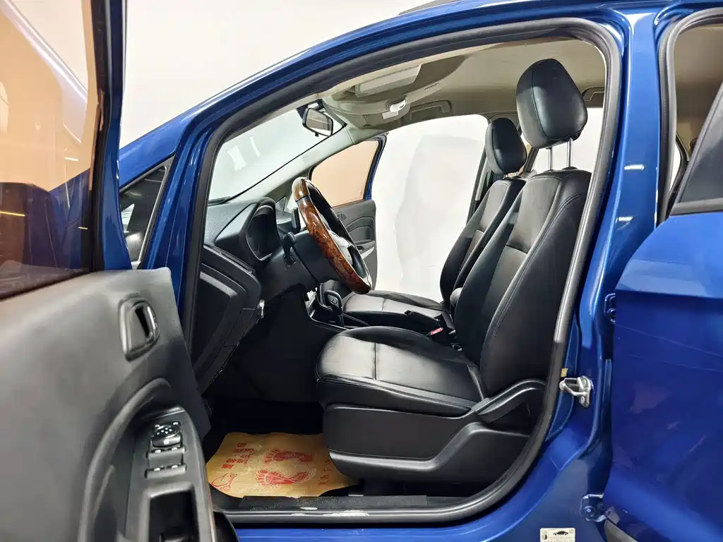 Ford Ecosport — миниатюра 10