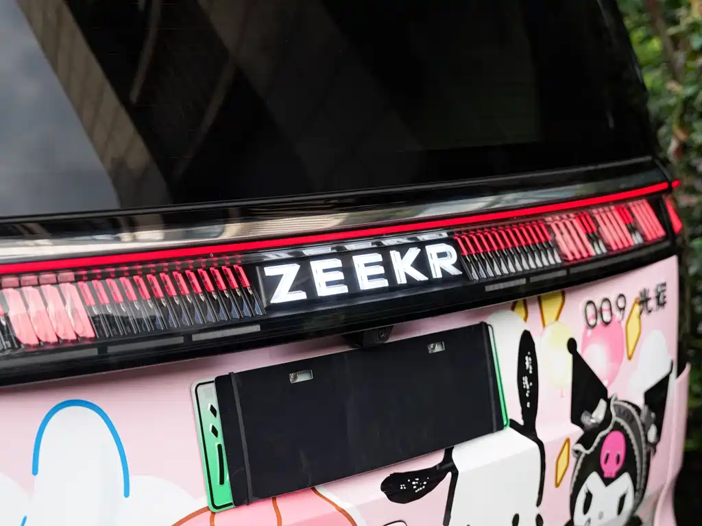 Zeekr 009 — миниатюра 5
