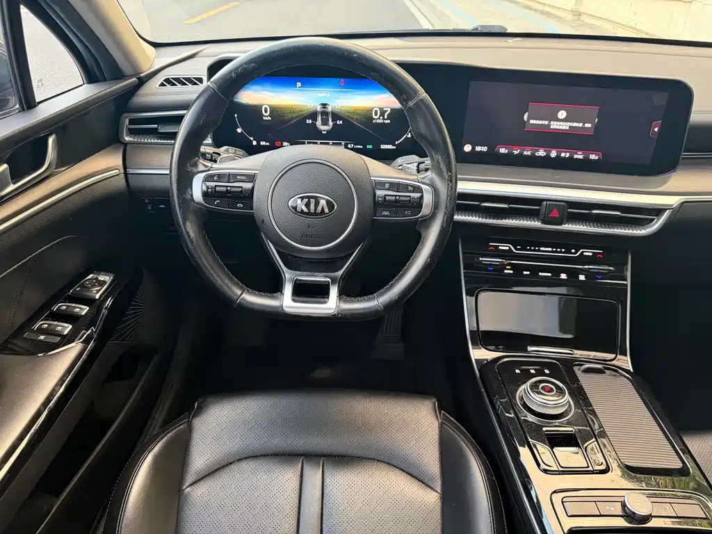 Kia K5 - фото 9