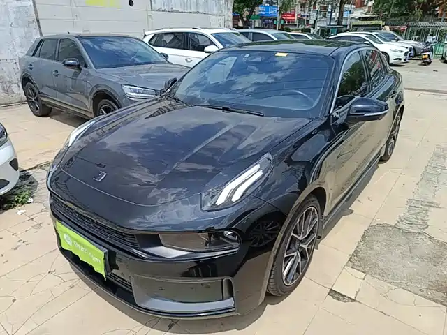 2021 Lynk & Co 03