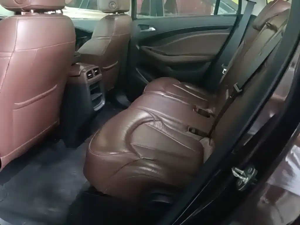 Buick Envision Plus — миниатюра 17
