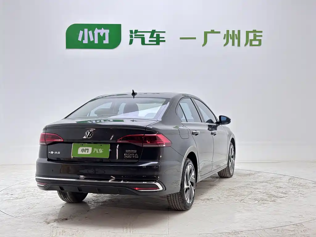 Volkswagen Bora 2023 200TSI DSG PRO