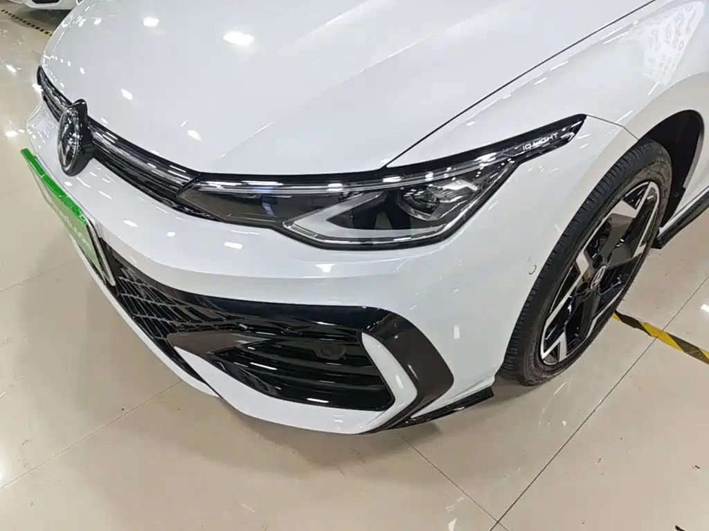 Volkswagen Golf — миниатюра 24