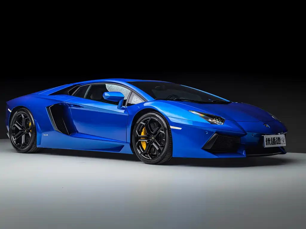 Lamborghini Aventador — миниатюра 7