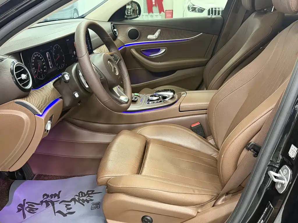 Mercedes-Benz E-Class — миниатюра 5