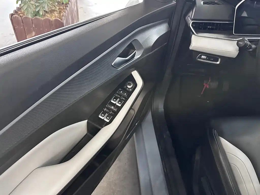 Geely Binrui — миниатюра 4