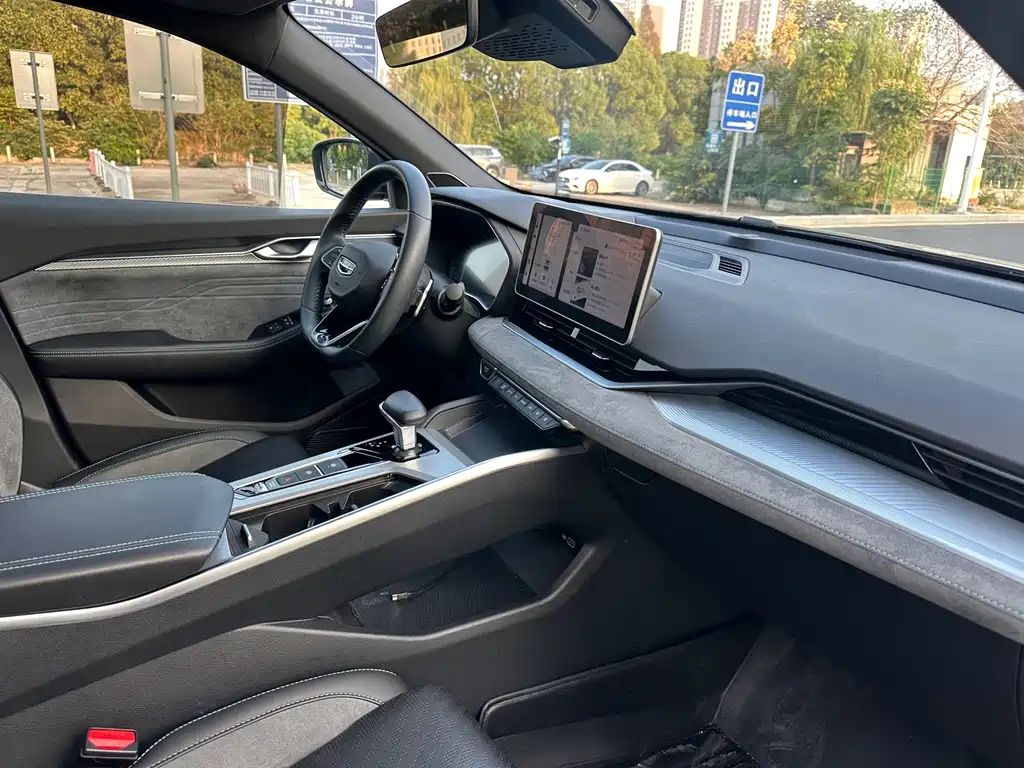 Geely Xingrui — миниатюра 13