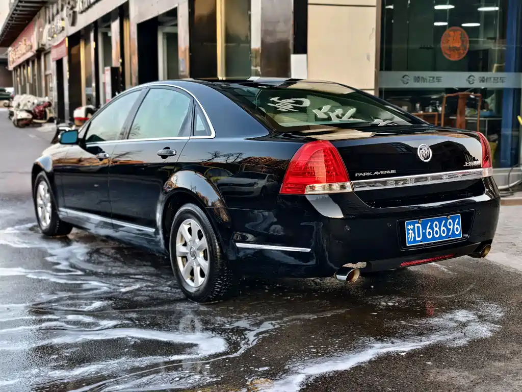 Buick Park Avenue — миниатюра 4