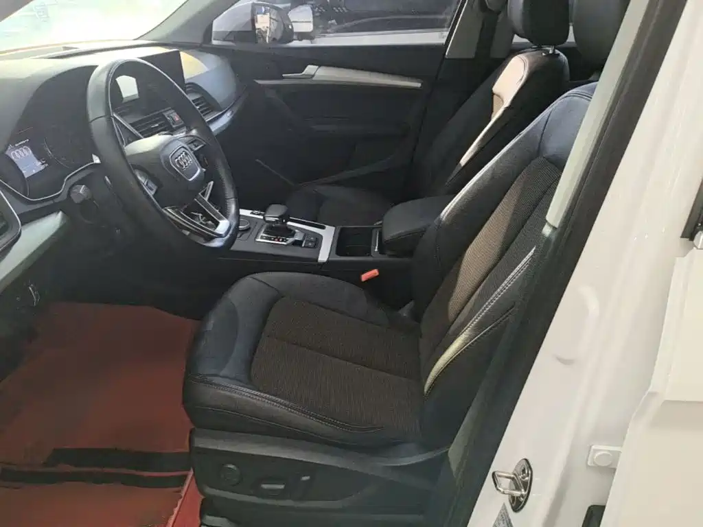 Audi Q5L — миниатюра 15