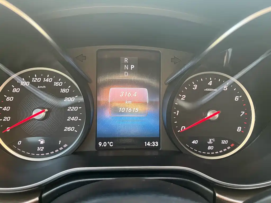 MERCEDES-BENZ V CLASS