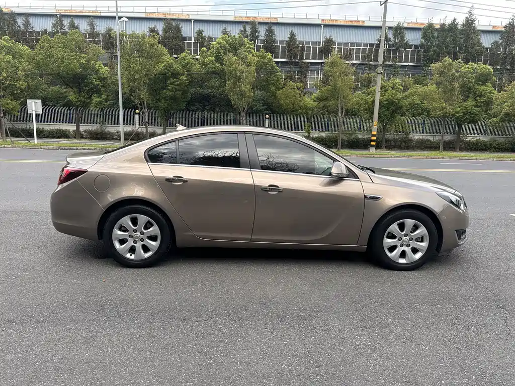 Buick Regal — миниатюра 5