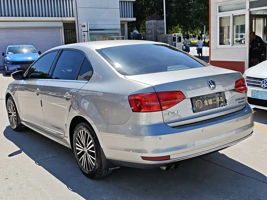 Volkswagen Sagitar — миниатюра 2
