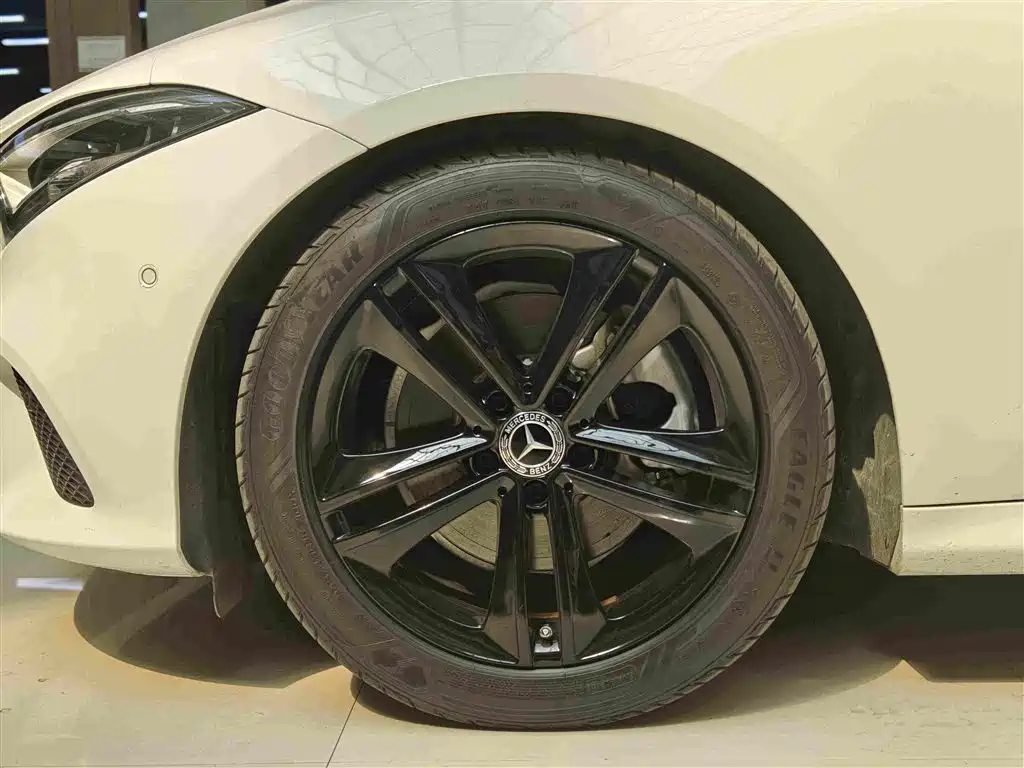 Mercedes-Benz CLS — миниатюра 15