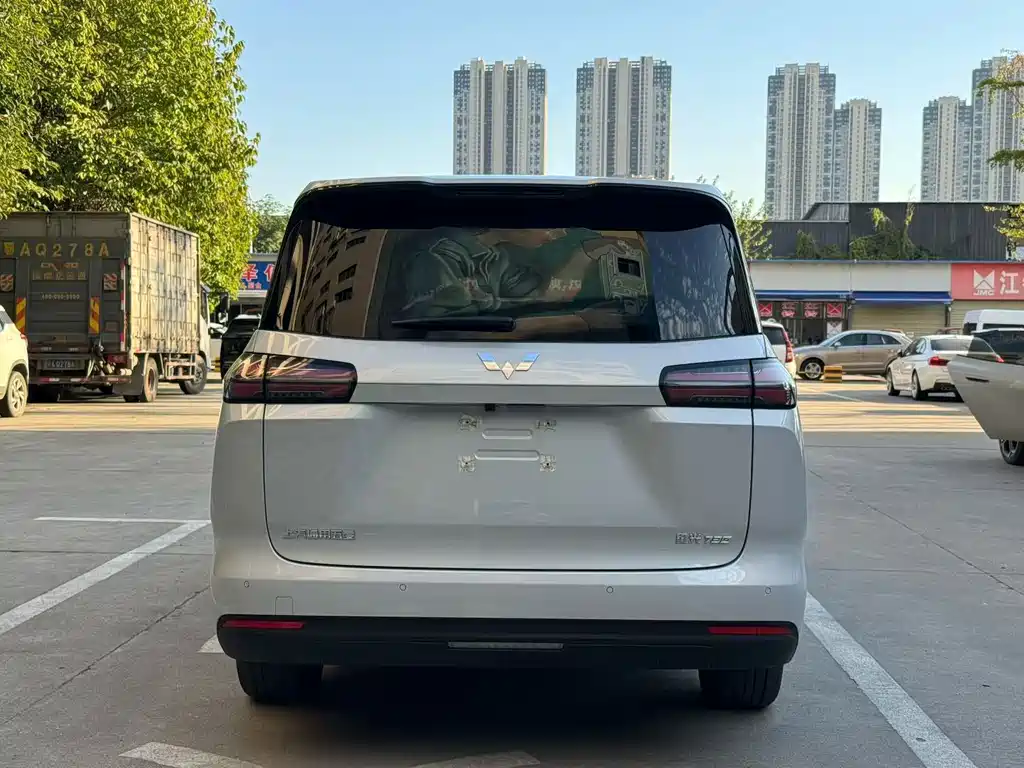Wuling Xingguang 730 New Energy — миниатюра 8