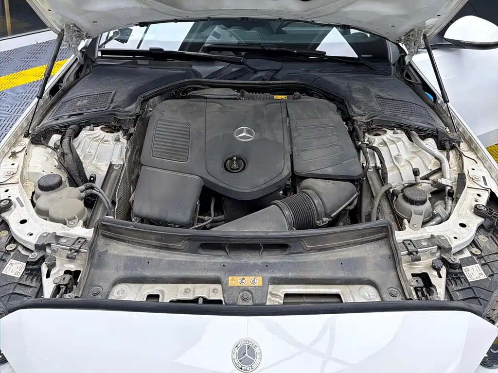 Mercedes-Benz C-Class — миниатюра 12