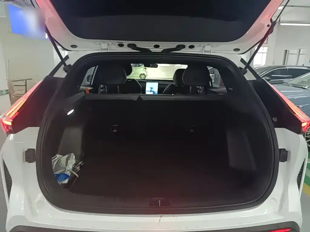 Geely Boyue — миниатюра 19