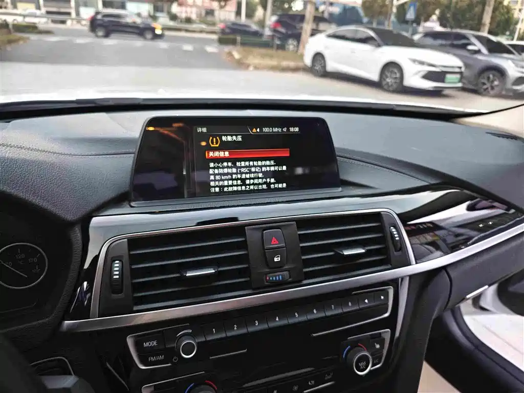 BMW 3 Series — миниатюра 13