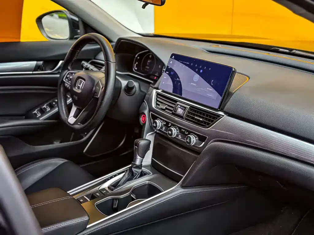 Honda Accord 2022 260TURBO Luxury