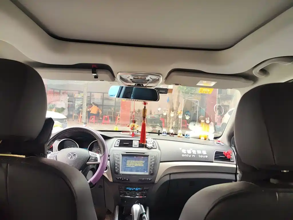 BAIC Senova X65 — миниатюра 14