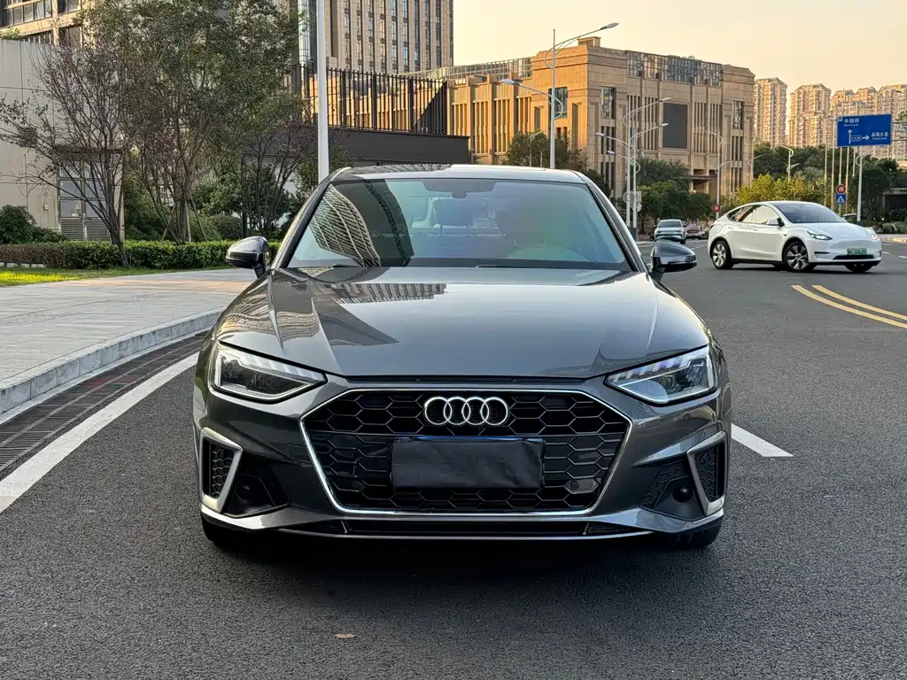Audi A4L — миниатюра 2
