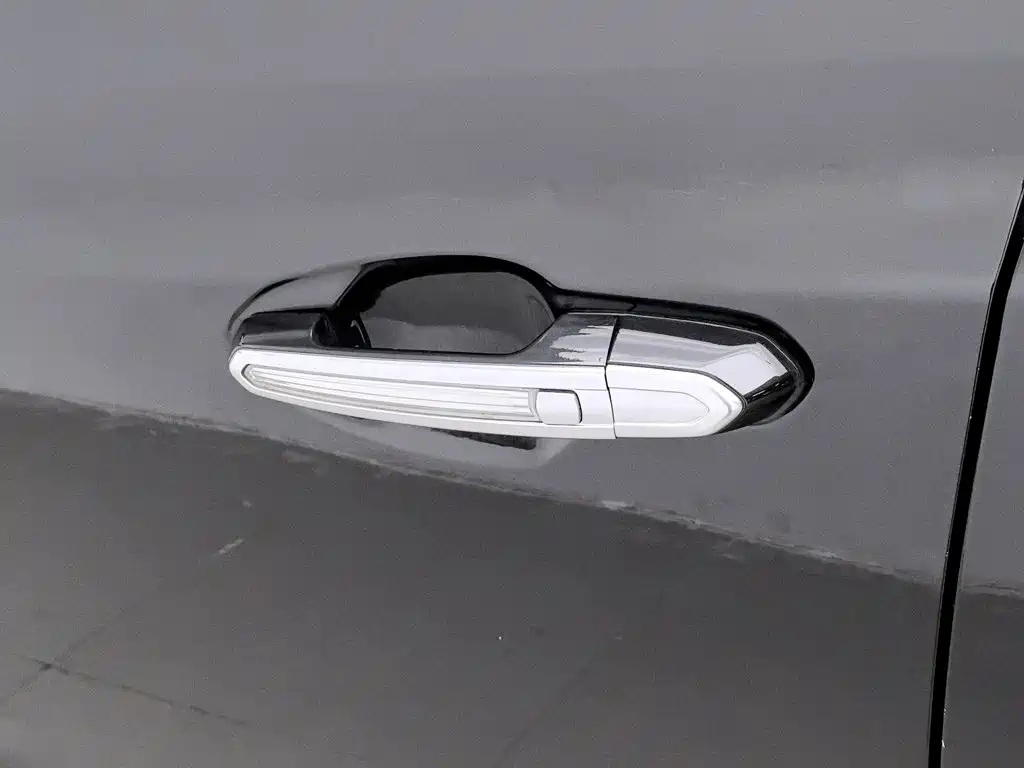 Cadillac XT5 — миниатюра 18