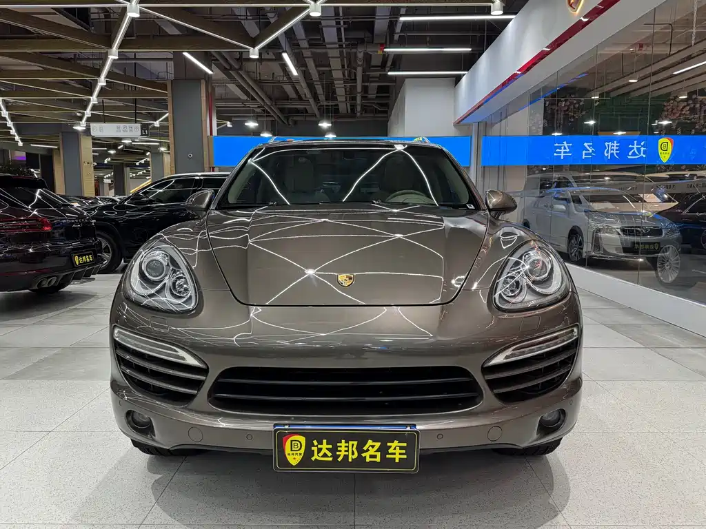 Porsche Cayenne — миниатюра 2