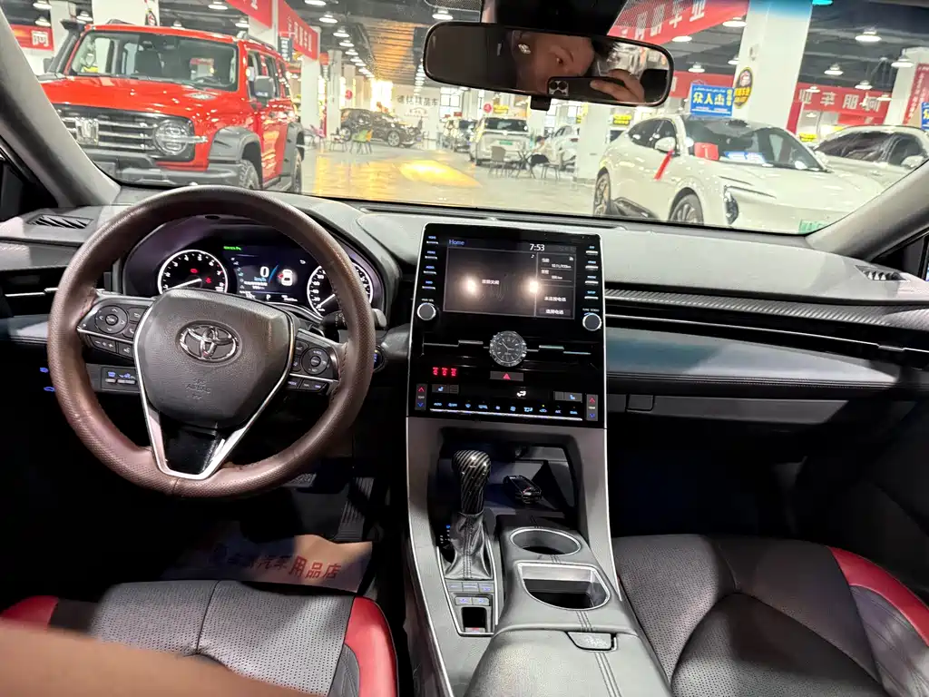 Toyota Avalon — миниатюра 7