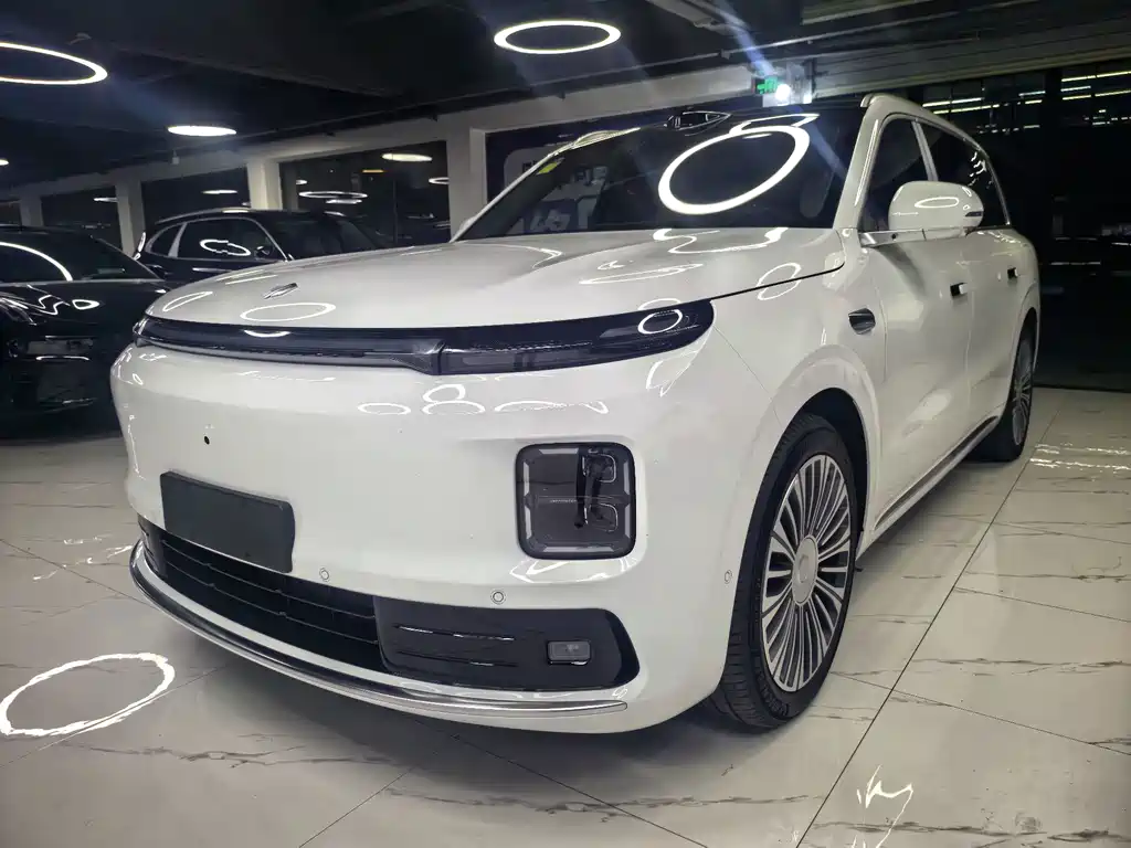 Leapmotor D19 2026 500 мест