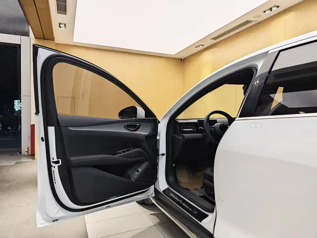 BYD SEAL 06 NEW ENERGY