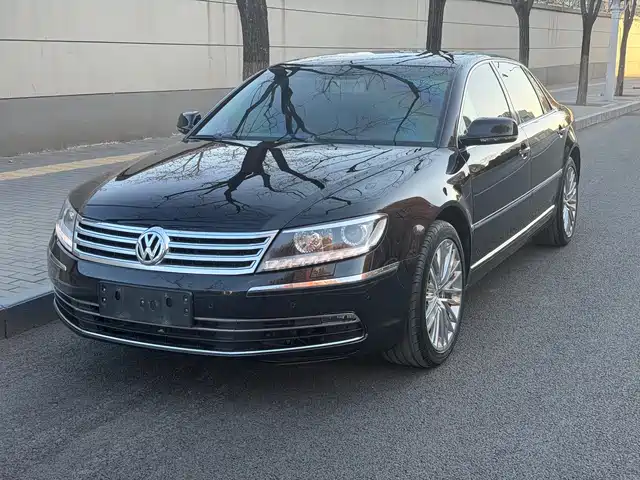 VOLKSWAGEN PHAETON