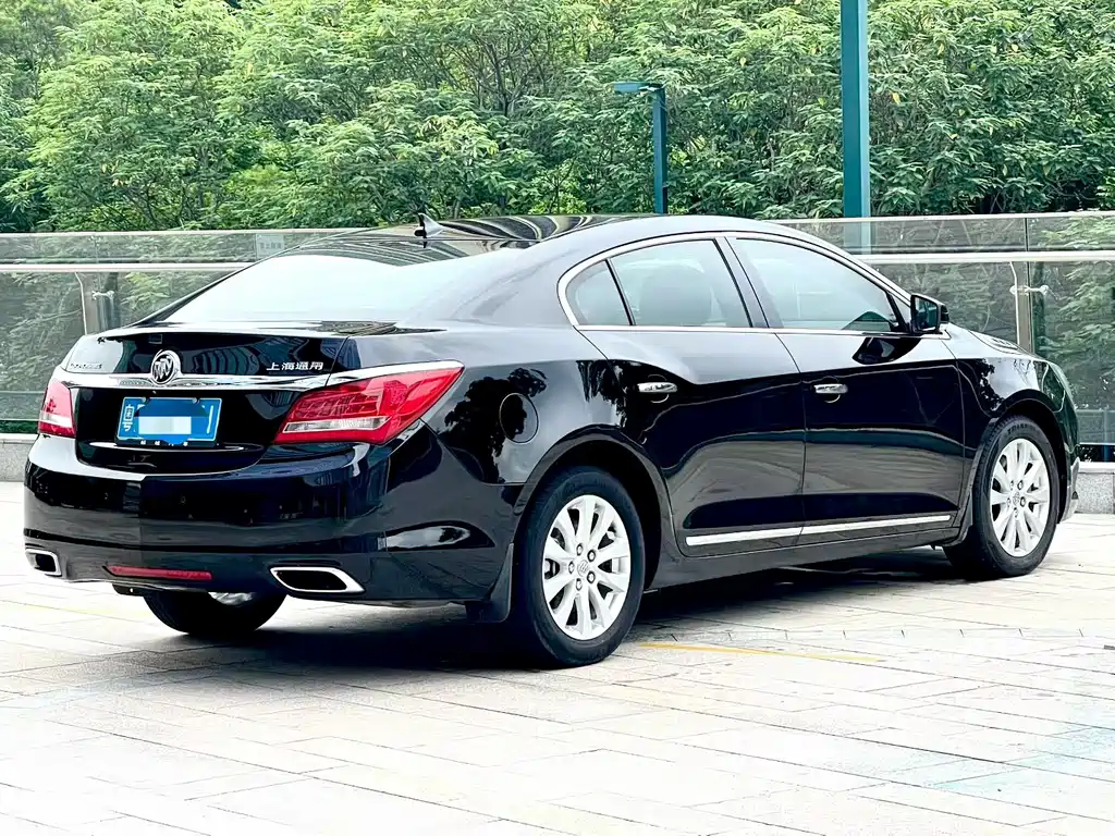 Buick LaCrosse — миниатюра 5