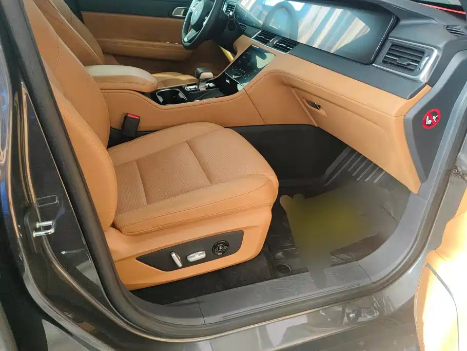 Li Auto ONE 2021 6 мест