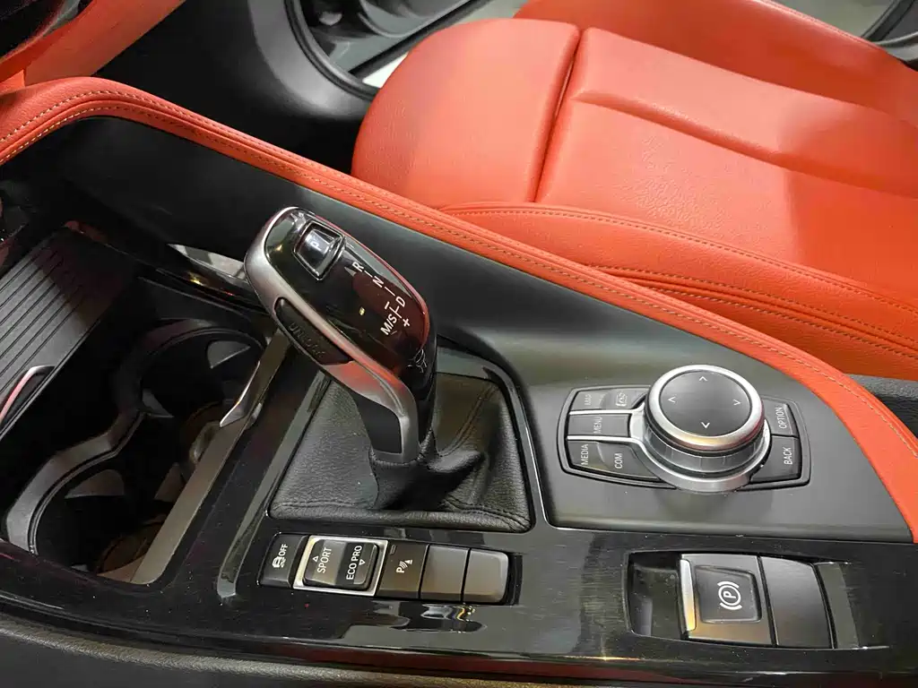 BMW X2 — миниатюра 21