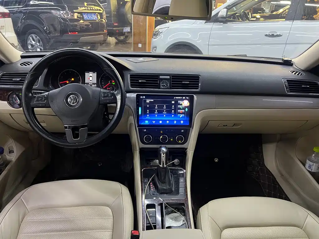 Volkswagen Passat — миниатюра 8