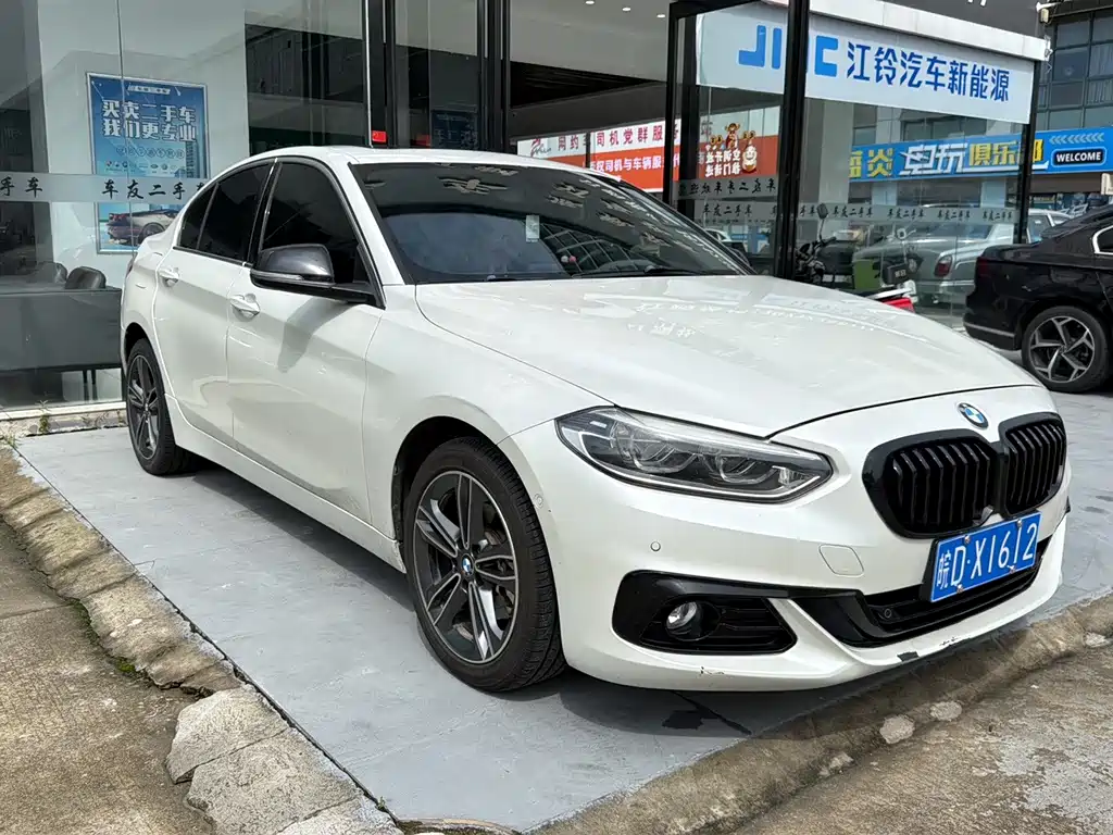 BMW 1 Series - фото 3